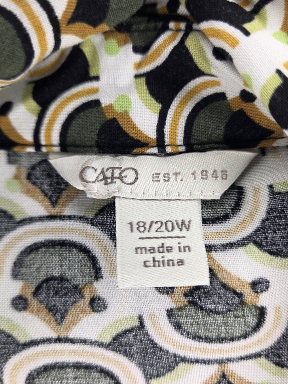 CatoPrinted V-Neck Button Front Blouse in Black & Cream Size 18/20 - Picture 7 of 9